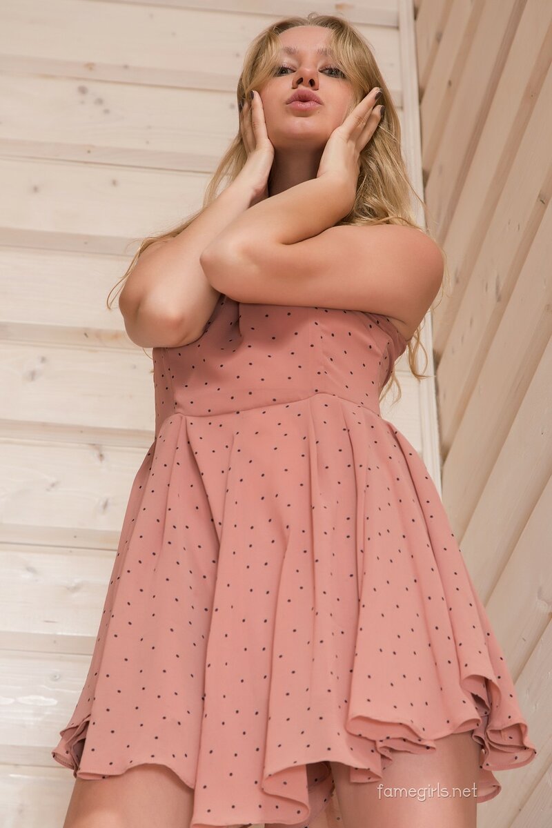 Юляшечка, 24 года, 1 размер груди